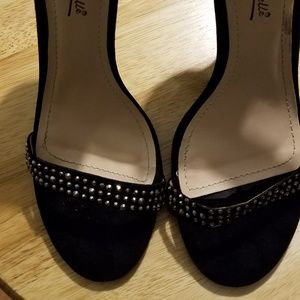 Anne Michelle elegant sandals